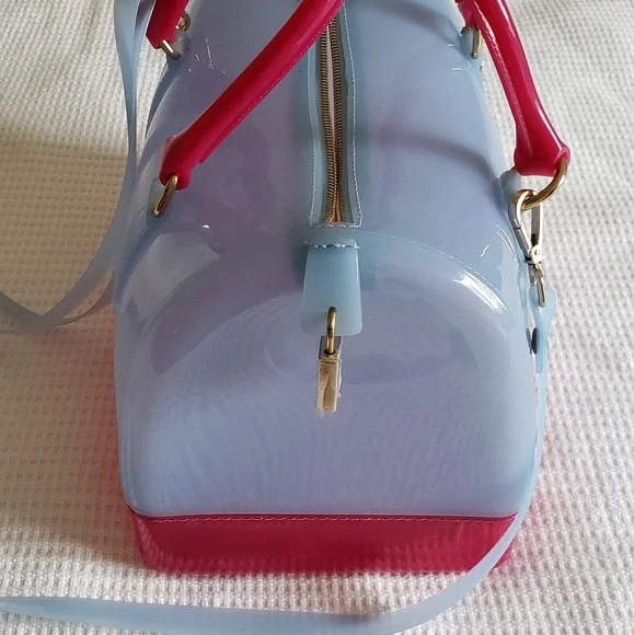 FURLA  HANDBAG Discounted……a couple of stitches came out from the zipper - Picture 3 of 5